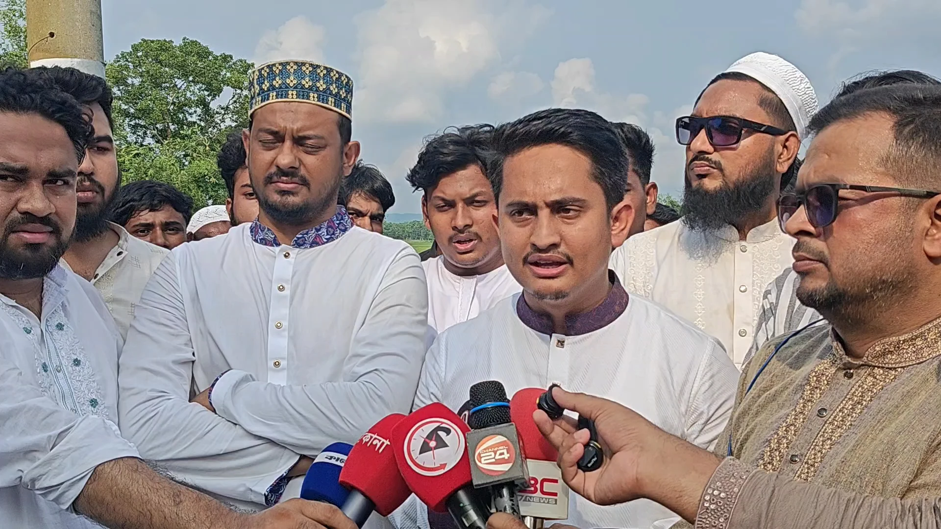 বিএনপি সার্বভৌমত্বের পক্ষে থাকলে এনসিপি তাদের সঙ্গে থাকবে: সারজিস আলম