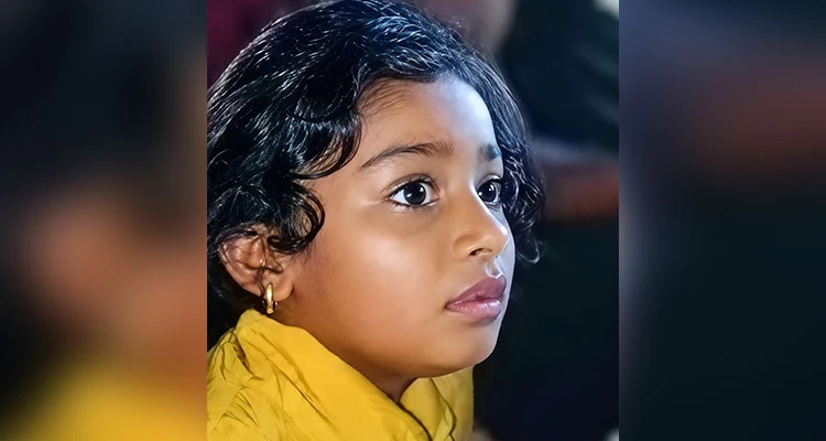 ডিভোর্সের পর কন্যাশিশুকে সড়কে ফেলে গেলেন বাবা-মা, উদ্ধার করলেন স্থানীয়রা