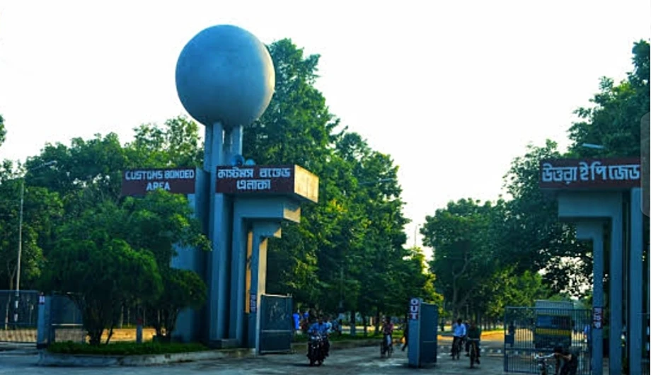 গাড়ির চাকায় পিষ্ট হয়ে প্রাণ গেলো ইপিজেড কর্মীর