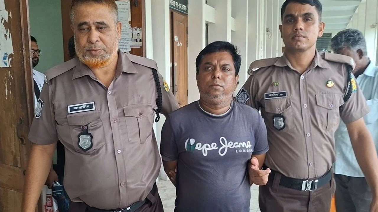 ঘুষসহ ধরা পড়া বেবিচক কর্মকর্তা রাশেদের ৫ বছরের কারাদণ্ড