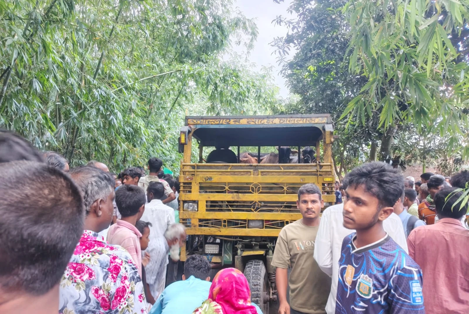 গঙ্গাচড়ায় গরুবাহী নসিমনের চাপায় মোটরসাইকেল আরোহী নিহত