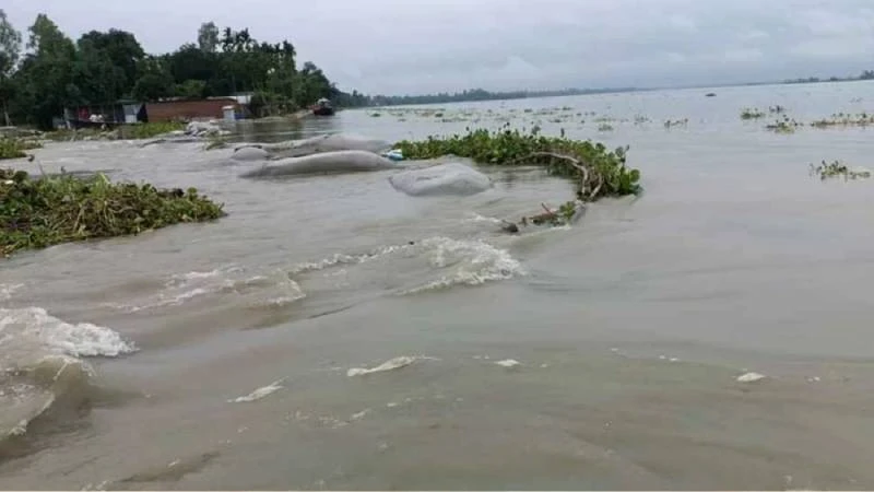 তিন নদীর পানি বিপৎসীমার ওপরে, সতর্কসীমায় আরও কয়েকটি নদী