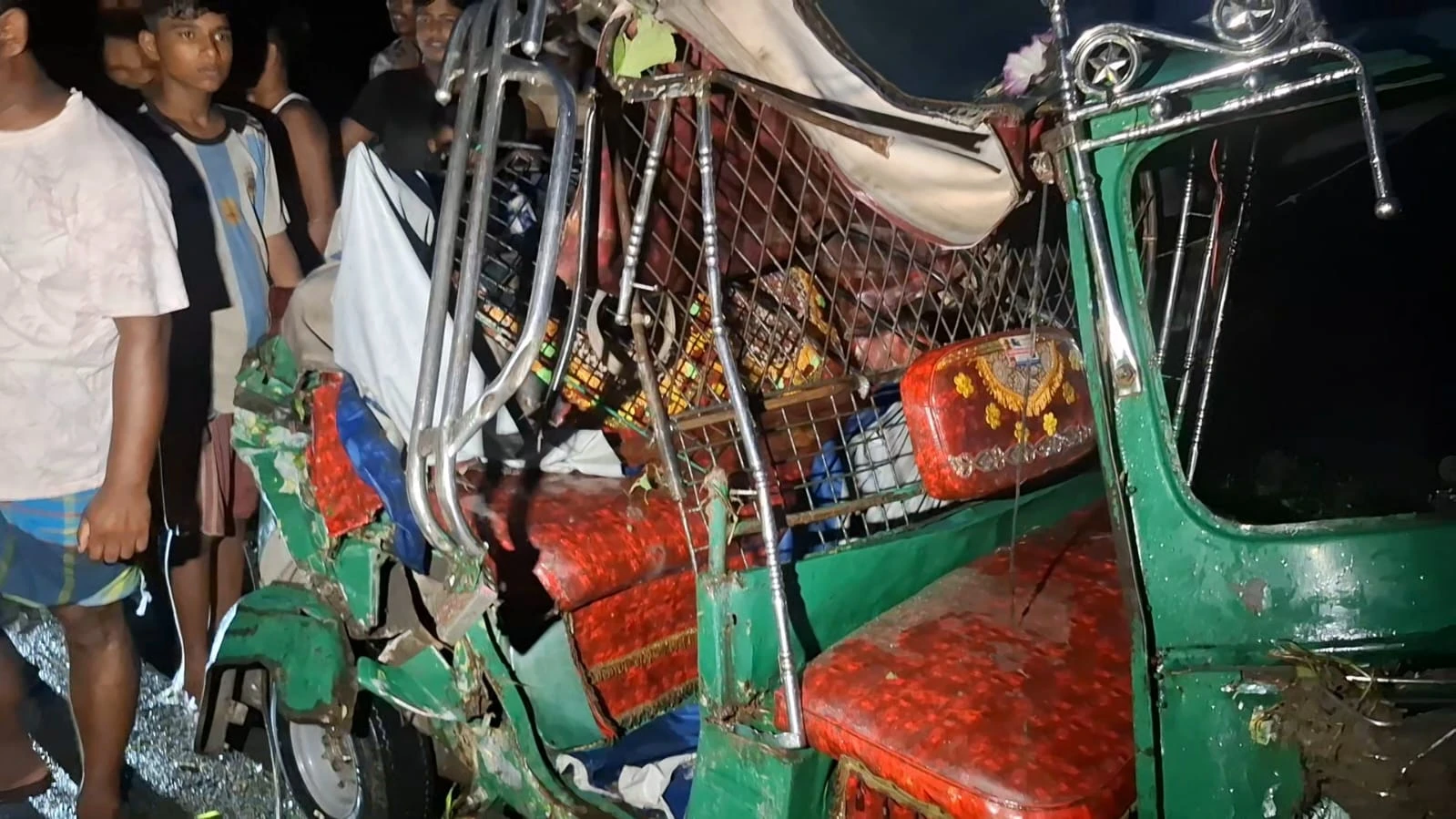জামালপুরে বাস ও সিএনজি মুখোমুখি সংঘর্ষে দুইজন নিহত