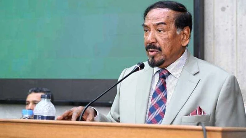 দেশে ফিরলেন স্পিকার