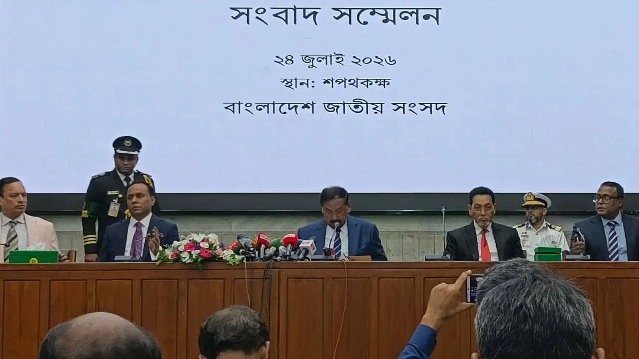 রাষ্ট্রপতি পদত্যাগ করেছেন, পদত্যাগ পত্র গ্রহণ করেছি: স্পিকার