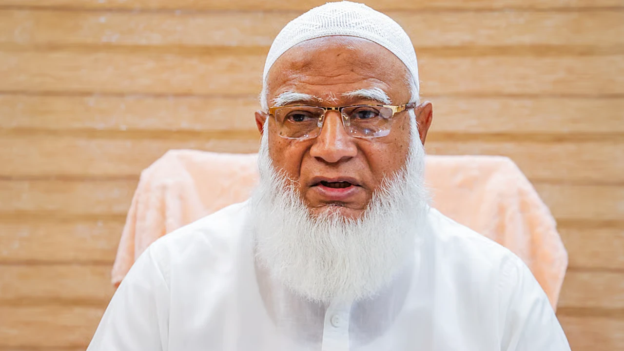 রাষ্ট্রপতির পদত্যাগে ‘স্বৈরাচারের কালো ছায়া সরে গেছে’: জামায়াত আমির