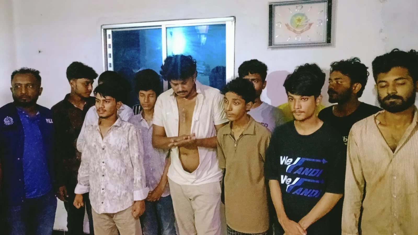 নারায়ণগঞ্জের সোনারগাঁয়ে জটিকা  মিছিলের সময় ১২ ছাত্রলীগ কর্মী আটক