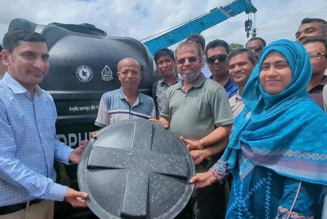 উপকূলের প্রত্যেকটি ঘরে ঘরে সুপেয় পানির কষ্ট লাঘবে পানির ট্যাংক পৌঁছে দেওয়া হবে: শেখ ফরিদুল