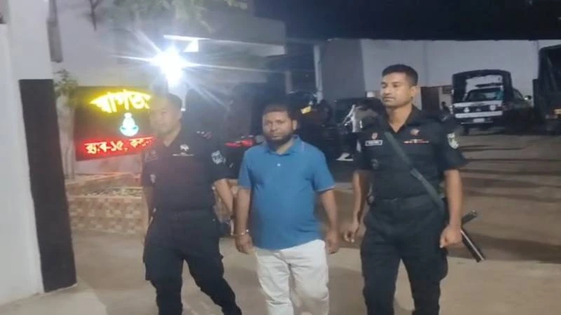 ধামরাইয়ে চুরির অপবাদে পিটিয়ে হত্যা, কক্সবাজার থেকে গ্রেপ্তার ১