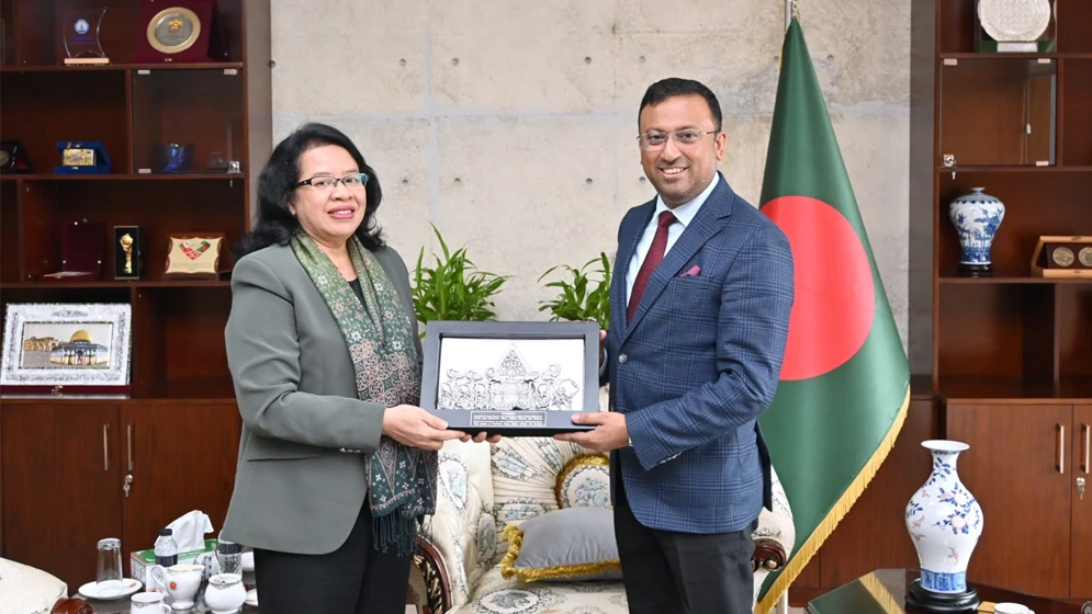 বাংলাদেশি পণ্য আমদানি বাড়াতে ইন্দোনেশিয়াকে আহ্বান পররাষ্ট্র প্রতিমন্ত্রীর