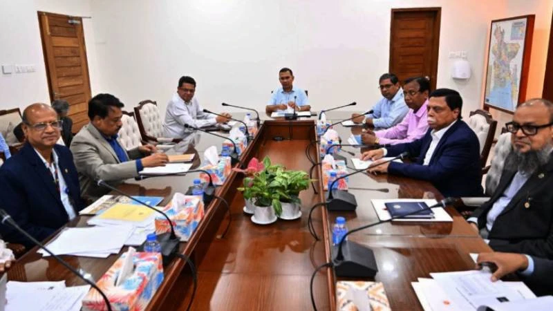 রাজধানীর ৫ লেকের দূষণ রোধে সমন্বিত উদ্যোগের নির্দেশ