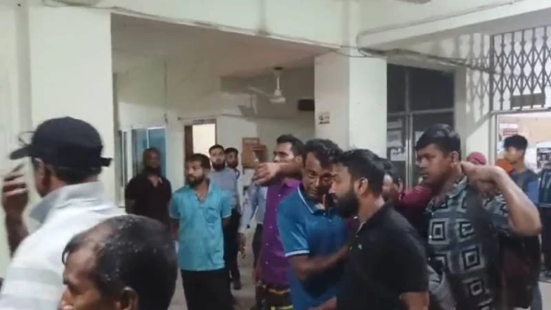 ধামরাইয়ে সিএনজি-পিকআপ সংঘর্ষে শিশুসহ নিহত ৩, আহত ৩