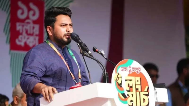 তারেক রহমানকে নির্ধারণ করতে হবে তিনি কীভাবে ক্ষমতা থেকে চলে যাবেন: নাহিদ ইসলাম