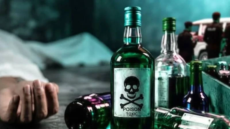 বিষাক্ত মদ পানে ভারতে ১৯ জনের মৃত্যু