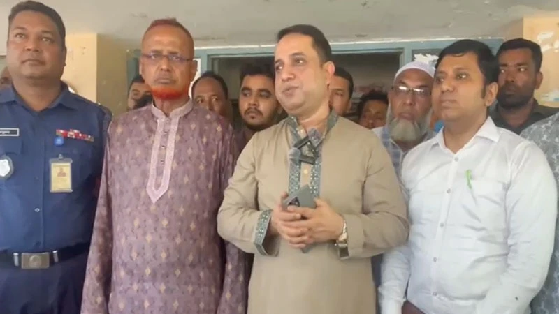ধোবাউড়া স্বাস্থ্য কমপ্লেক্স পরিদর্শন করলেন সংসদ সদস্য সালমান ওমর রুবেল