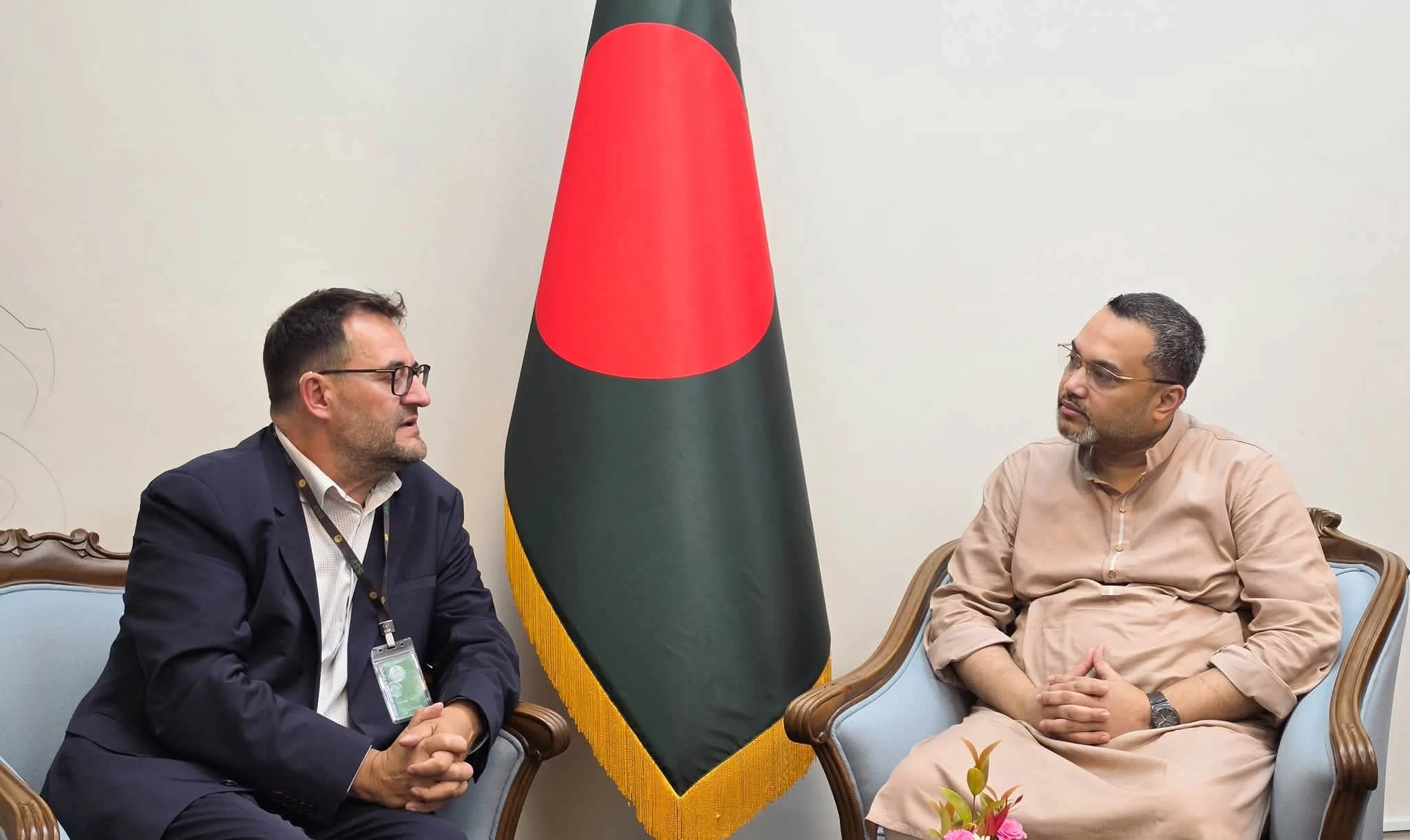 শিক্ষাখাতের নীতিমালা, পরিকল্পনা ও সহযোগিতা নিয়ে বিশ্ব ব্যাংক ও মাহ্দী আমিনের বৈঠক
