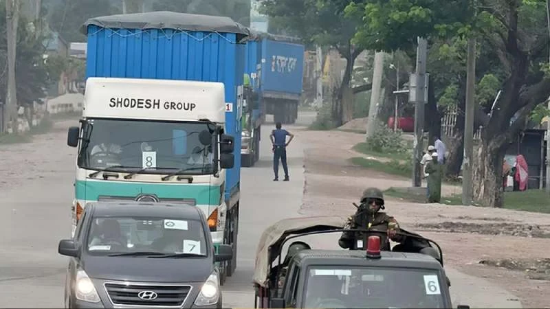 বিমানবন্দর থেকে রূপপুরের পথে পারমাণবিক জ্বালানির প্রথম চালান