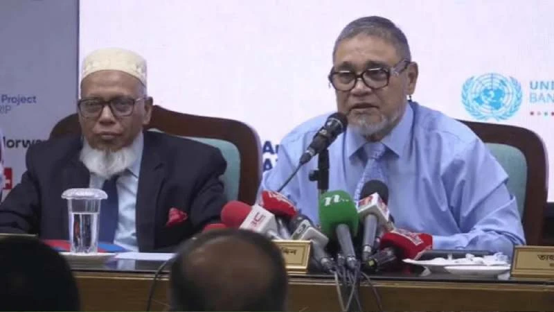 গণতন্ত্র সুসংহত করতে নারীর অংশগ্রহণ নিশ্চিত করতে হবে: সিইসি