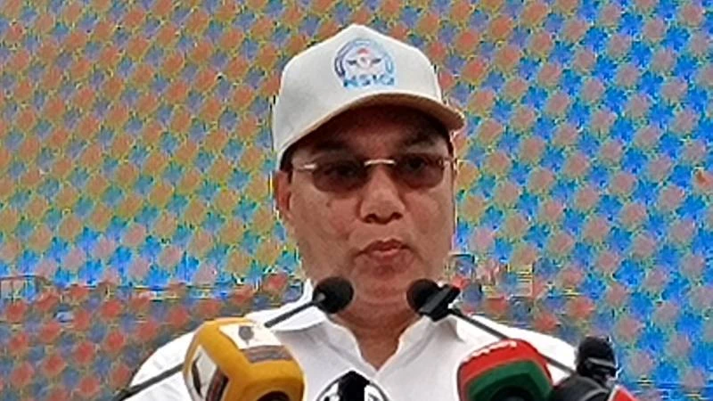 শাহজালাল বিমানবন্দরে জরুরি মহড়া, উড়োজাহাজে আগুনের কল্পিত পরিস্থিতিতে উদ্ধার অভিযান