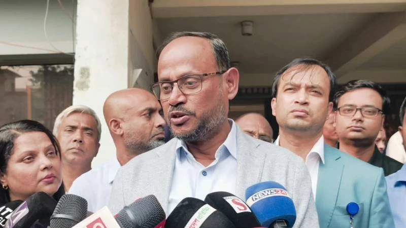 অপরাধ করে দেশ থেকে বিতাড়িতদের দেশে ফেরার সুযোগ নেই: প্রতিমন্ত্রী টুকু