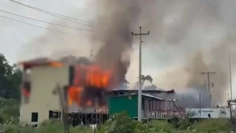 কক্সবাজারের ইনানীতে রিসোর্টে আগুন, ৫ জনের মৃত্যু