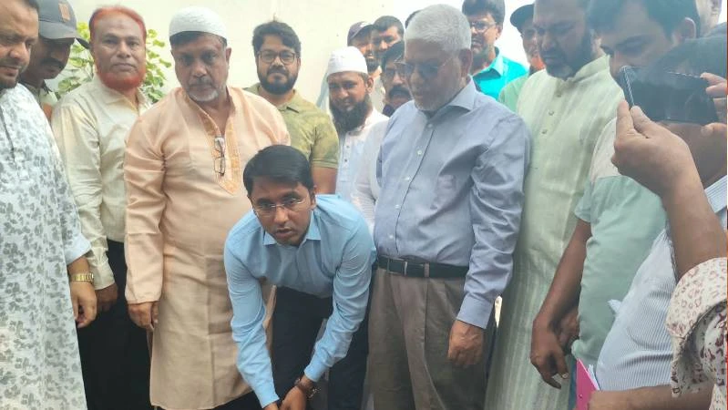 ধামরাইয়ে জুলাই শহীদ সাদ স্মৃতিস্তম্ভের ভিত্তিপ্রস্তর স্থাপন