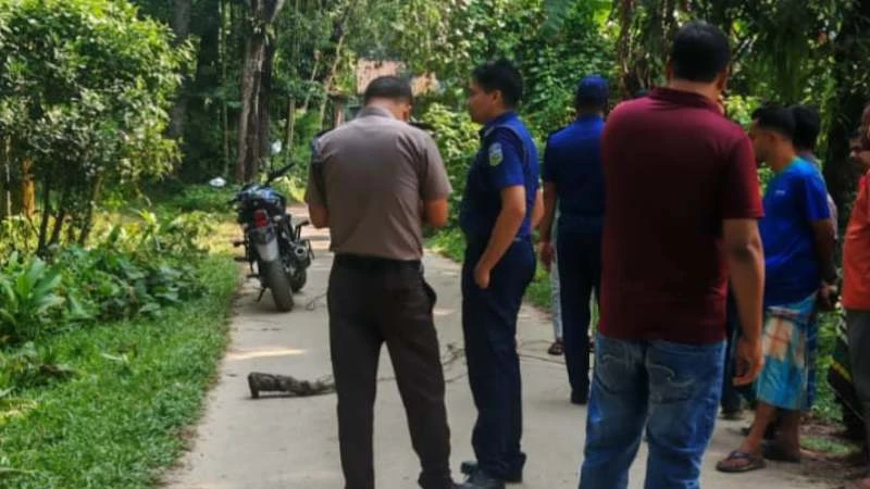 মোহনগঞ্জে মুখোশধারীর গুলিতে আহত সুজন পাল, অবস্থা আশঙ্কাজনক