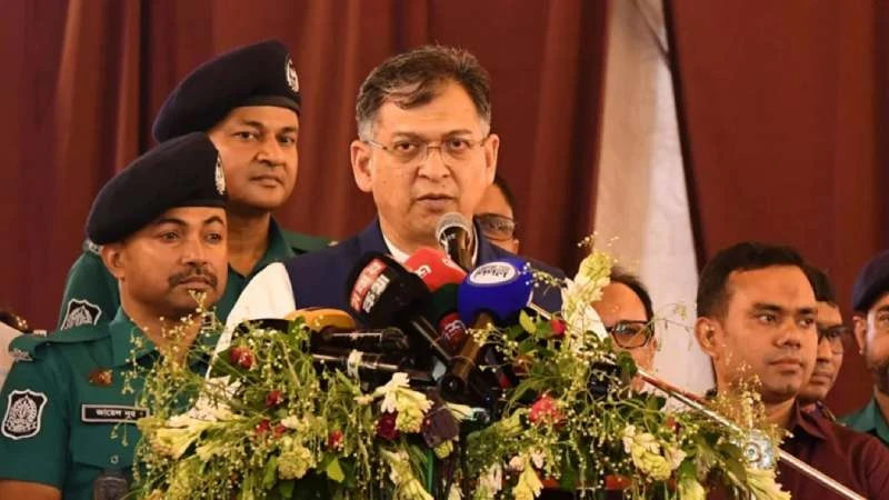 আমাকে দেখলে তো লোকে সংবিধান বলে: স্বরাষ্ট্রমন্ত্রী