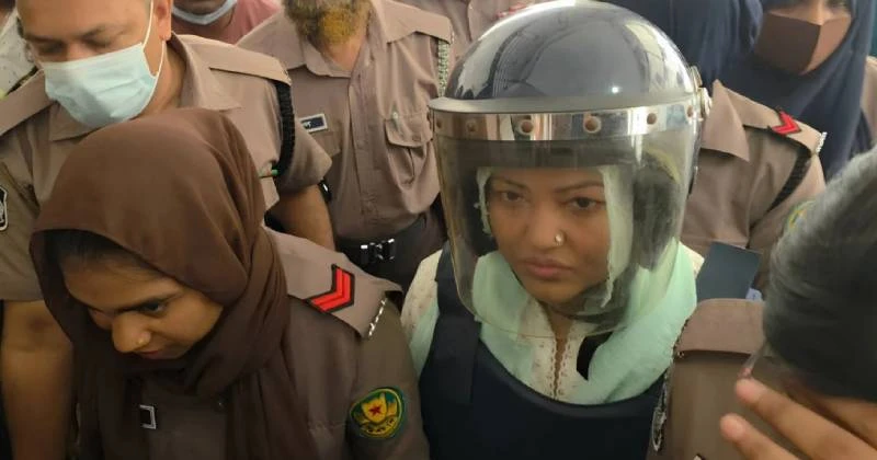 হত্যাচেষ্টা মামলায় ফের গ্রেপ্তার হলেন কণ্ঠশিল্পী মমতাজ
