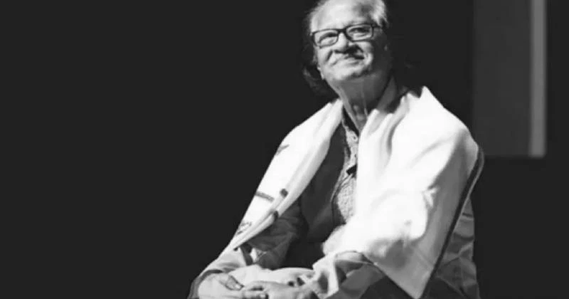 মঙ্গলবার মুস্তাফা মনোয়ারের জানাজা শেষে শহীদ মিনারে শেষ শ্রদ্ধা