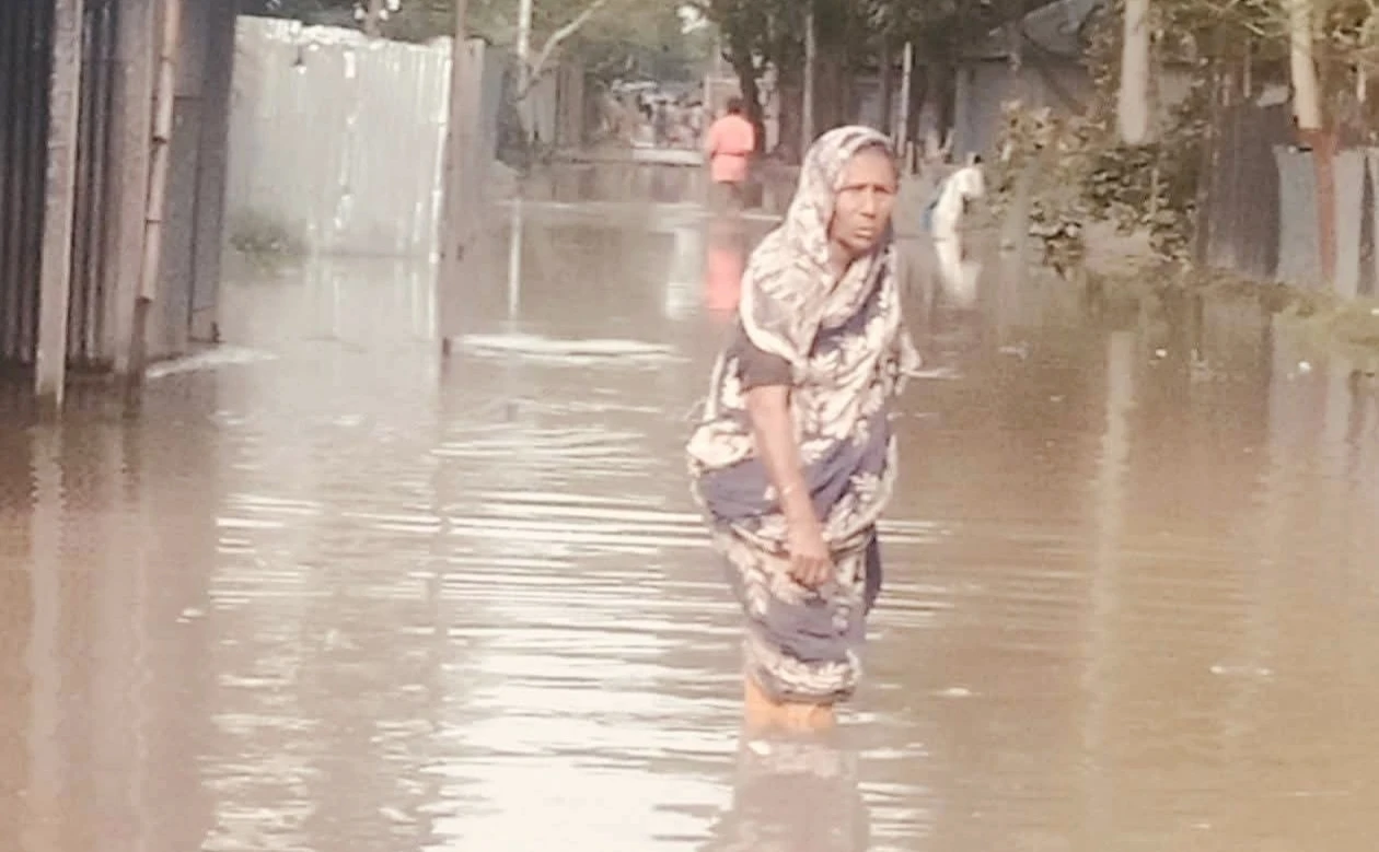 তিস্তার পানিতে গঙ্গাচড়ার আশ্রয়ণ প্রকল্প প্লাবিত, পানিবন্দি তিন শতাধিক পরিবার