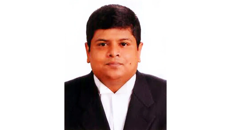 এবার পদত্যাগ করলেন ডেপুটি অ্যাটর্নি জেনারেল এমরান খান