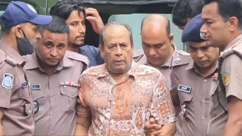 মানবতাবিরোধী অপরাধে ট্রাইব্যুনালে হাজির করা হয়েছে জিয়া হত্যার আসামি মোজাফফরকে
