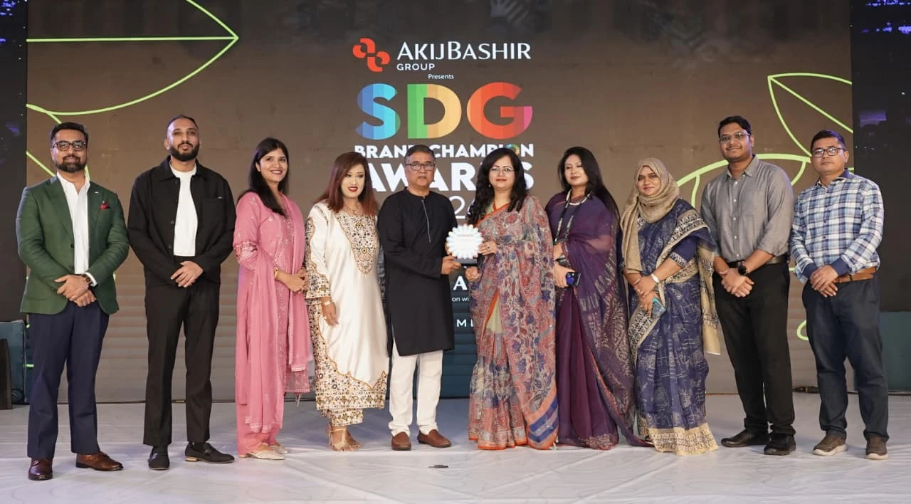 ‘মোস্ট সাস্টেইনেবল টেলিকমিউনিকেশন কোম্পানি অব দি ইয়ার’ অ্যাওয়ার্ড পেল গ্রামীণফোন