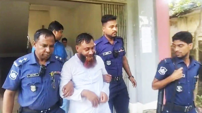 কসবায় নকলে সহযোগিতার দায়ে শিক্ষকের ১ বছর কারাদণ্ড, ৫ আলিম পরীক্ষার্থী বহিষ্কার