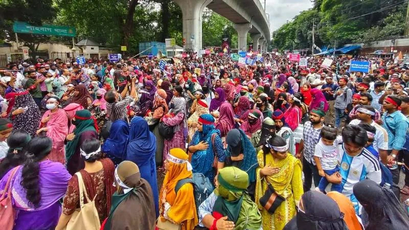 অক্টোবরে নয়, আগস্টেই যোগদানের সময় চান সহকারী শিক্ষকরা