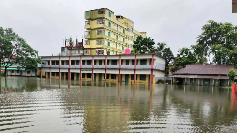 হালুয়াঘাটে অতিবৃষ্টিতে দুই শিক্ষা প্রতিষ্ঠানের পাঠদান বন্ধ