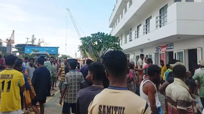 সীতাকুণ্ডে শিপইয়ার্ডে বিষাক্ত গ্যাসে মৃতের সংখ্যা বেড়ে ৯ জন