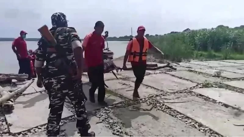 নেপালের বন্যায় ভারতে ভেসে এলো  ৭ মরদেহ
