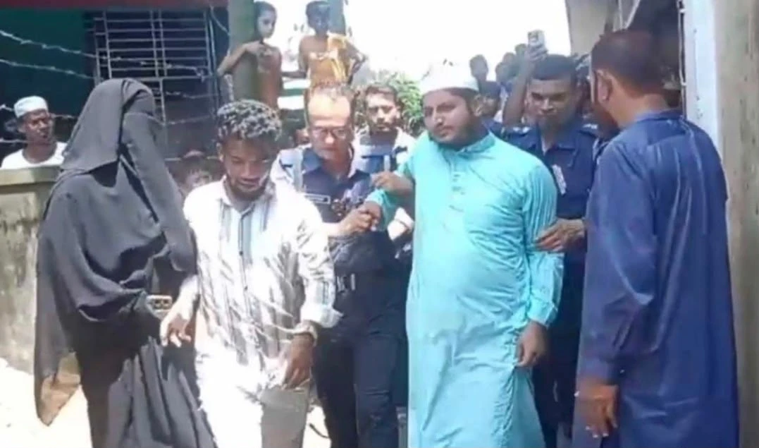 নবীনগরে ছাত্রকে পেটানোয় শিক্ষক থানায়