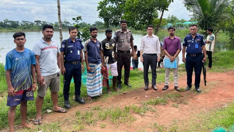 কসবায় অবৈধ ড্রেজিংবিরোধী অভিযান, দুই লাখ টাকা জরিমানা