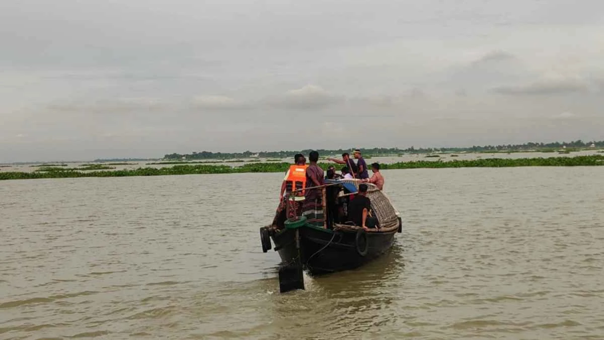 মেঘনায় গোসলে নেমে দুই যমজ ভাইসহ ৩ স্কুলছাত্রের মৃত্যু