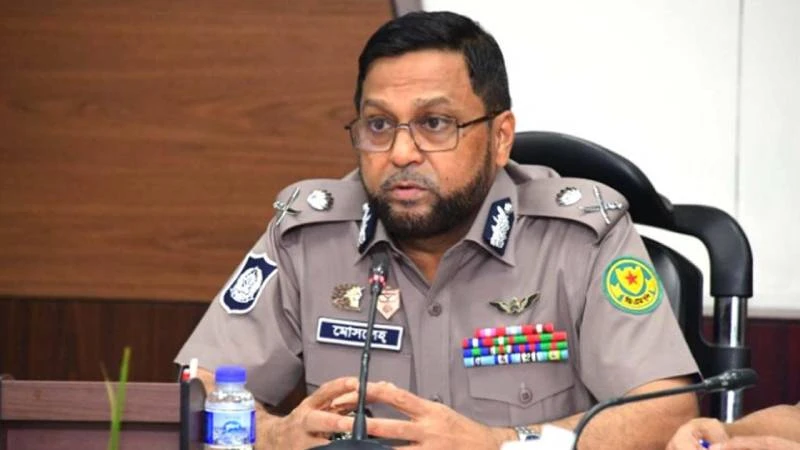 ‘টিকাদানকেন্দ্র ভাঙচুরে এমপি ও পুলিশ জড়িত থাকলে ব্যবস্থা’