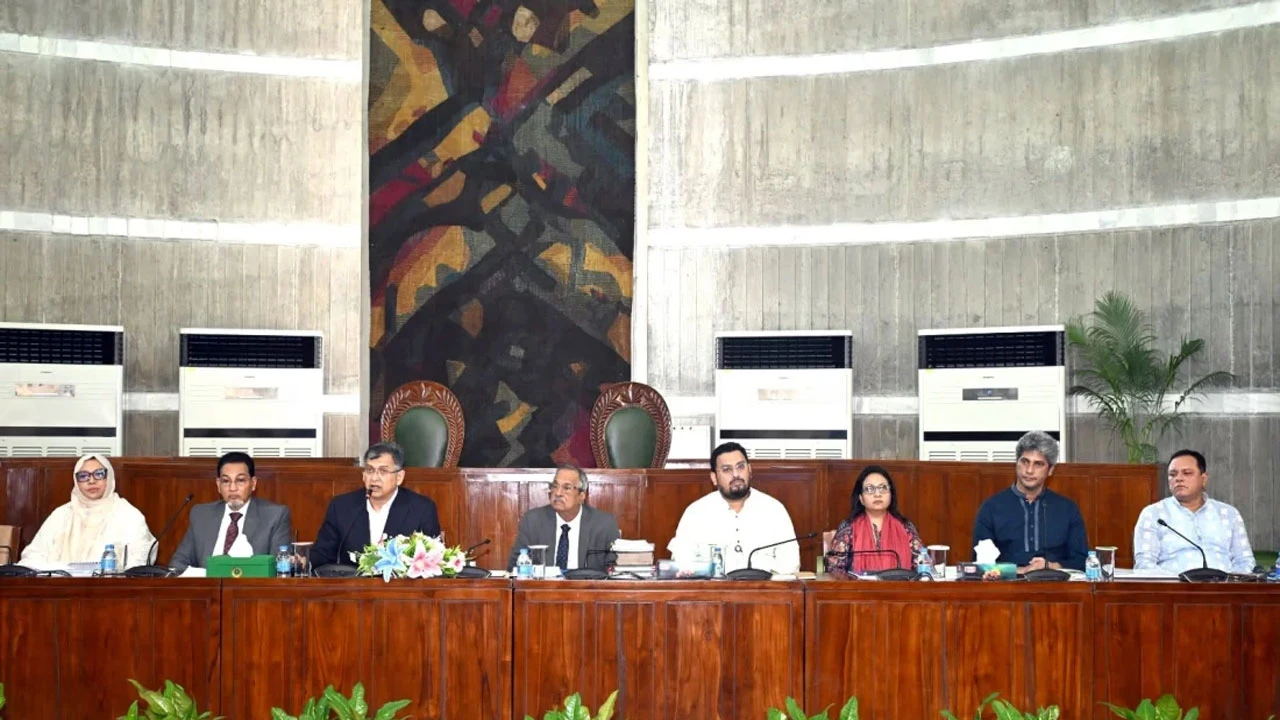 সংবিধান সংশোধনে বিল জানুয়ারিতে: থাকছে সাংবিধানিক গণভোটের প্রস্তাব