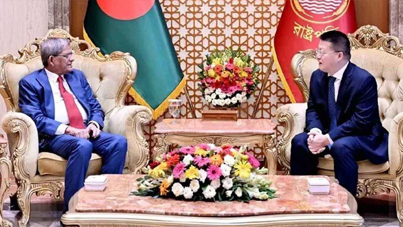 বিনিয়োগ বৃদ্ধি ও রোহিঙ্গাদের ফেরাতে চীনের সহযোগিতা চাইলেন রাষ্ট্রপতি