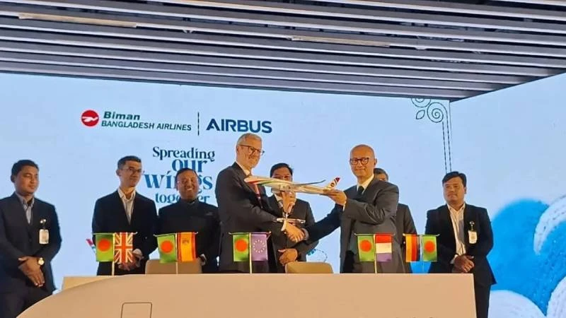 এয়ারবাসের ১০ উড়োজাহাজ কিনতে চুক্তি সই, বদলাচ্ছে বিমানের বহর