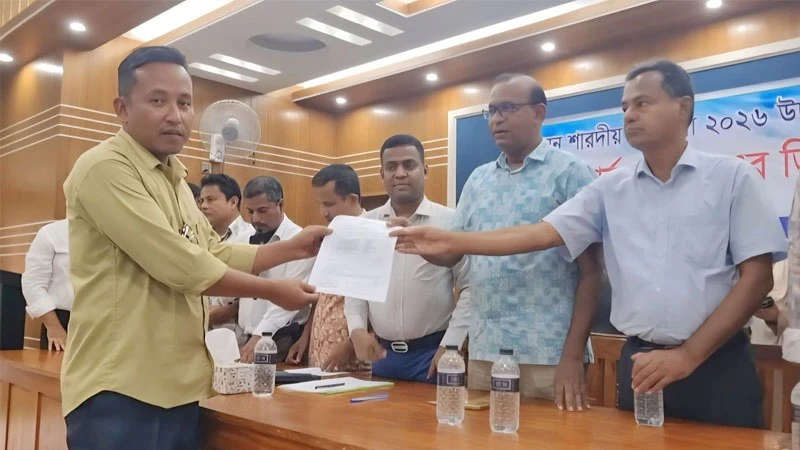 পীরগঞ্জে ১২০টি পূজা মণ্ডপে সরকারি অনুদানের ডিও বিতরণ