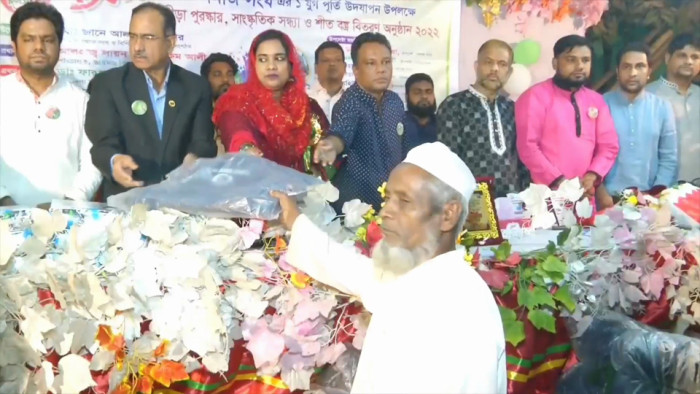 চট্টগ্রামের কর্ণফুলীতে সমাজ সংঘের শীতবস্ত্র বিতরণ