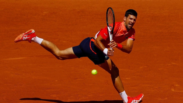 পাবলো হুয়ান ভারিয়াসকে উড়িয়ে শেষ আটে জোকোভিচ