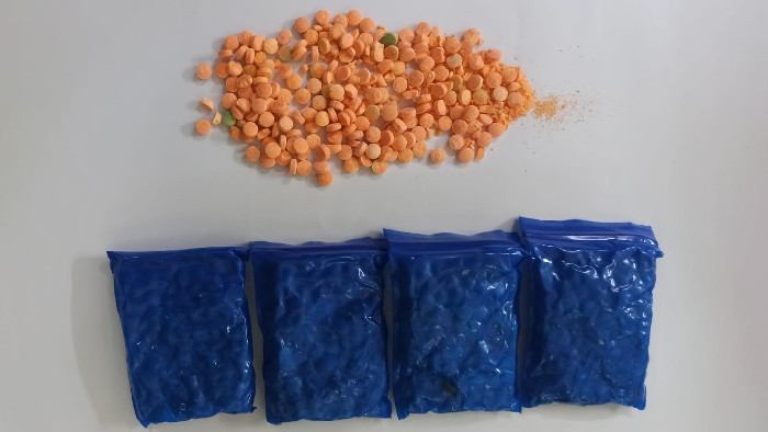 সবুজবাগে ১০০০ ইয়াবাসহ মাদক কারবারি গ্রেফতার